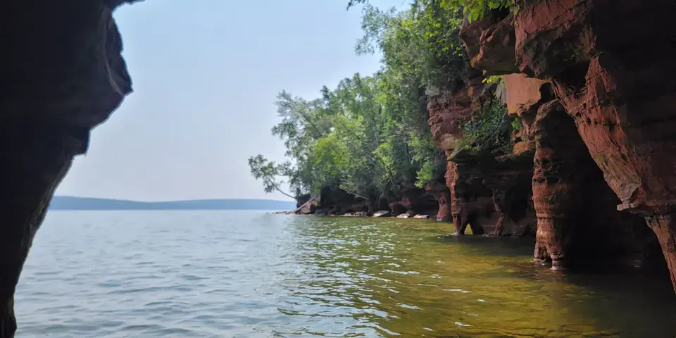 Red sandstone sea caves and the clear water of Lake Superior at the Apostle Islands